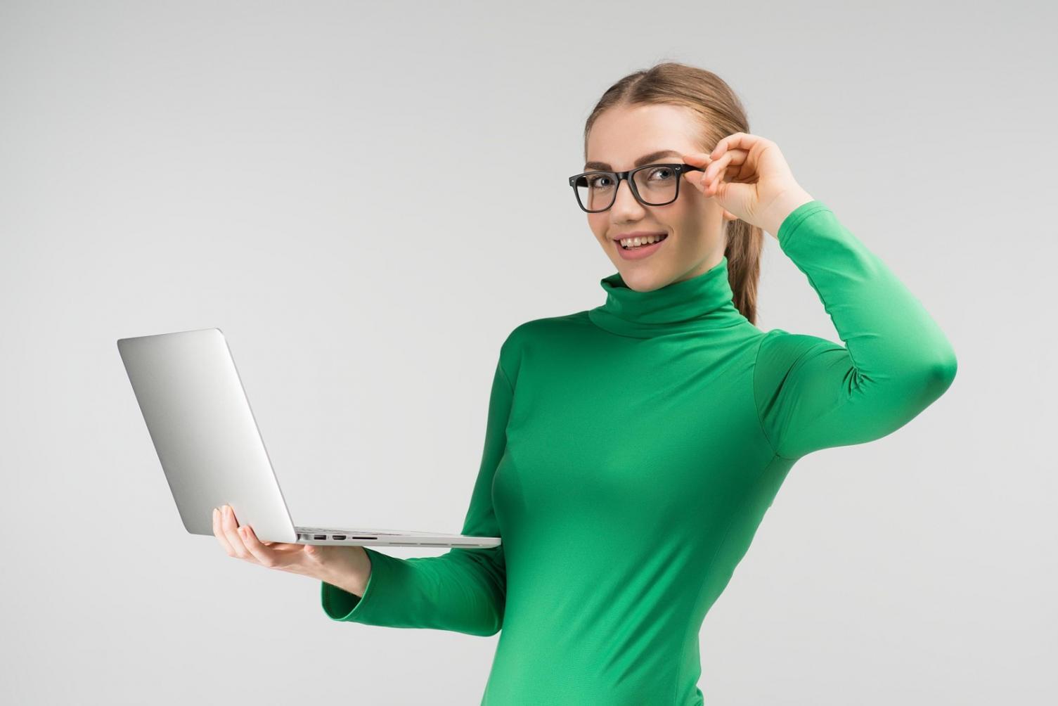 Entrepreneur travaillant sur un projet de franchise